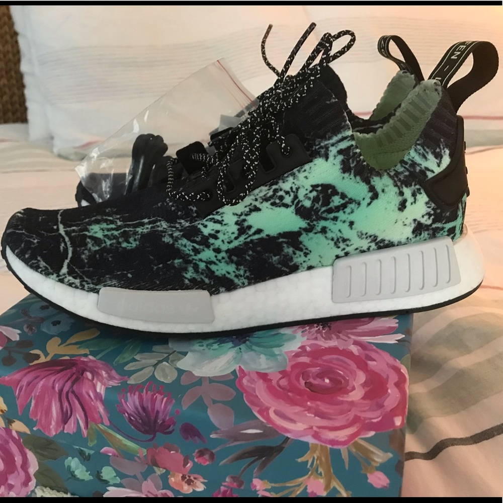 Adidas Boost R1 Mint Marble